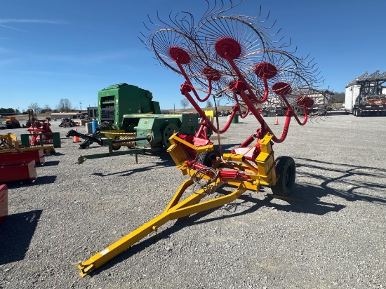 8 WHEEL HAY RAKE