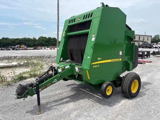 JOHN DEERE 450E HAY ROLLER