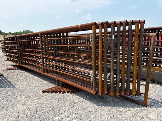 LOT OF (10) HEAVY DUTY 24' CORRAL PANELS