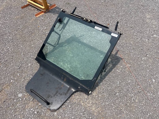 EQUIPMENT WINDSHIELD