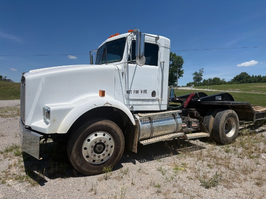 1991 KENWORTH T800 SINGLE AXLE TRUCK TRACTOR