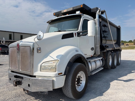 2001 Sterling L9500 Tandem Axle Dump Truck