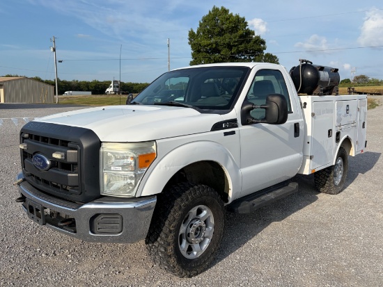 2016 FORD XL F-250 SERVICE TRUCK