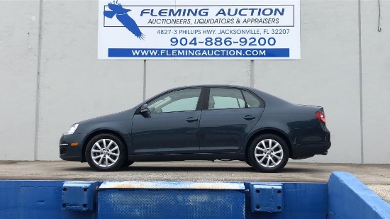 2010 VOLKSWAGEN JETTA 5C 4D SEDAN LIMITED