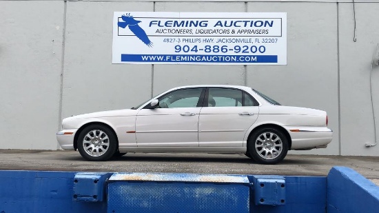 2004 JAGUAR XJ8 4 DOOR SEDAN