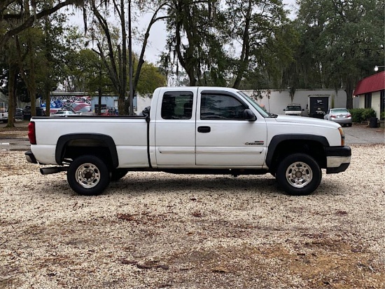 2003 CHEVROLET 2500HD SILVERADO 4WD V8 TDSL LS