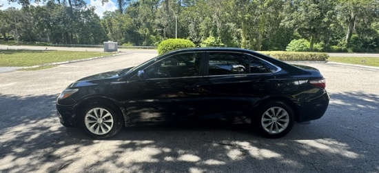2016 TOYOTA CAMRY LE