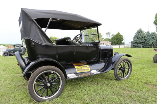 1924 Ford Model T Touring