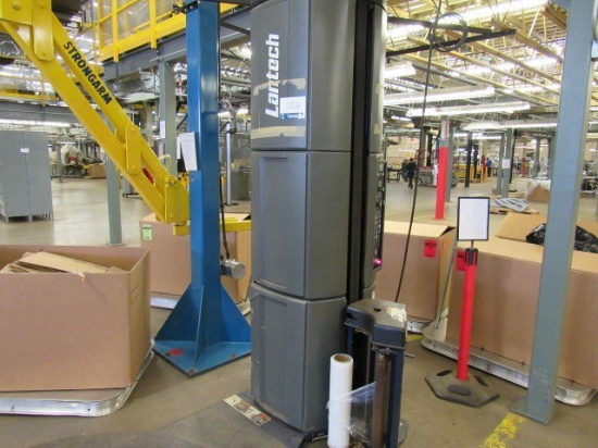 Lantech Q-Series Pallet Wrapping Machine w/Turntable.