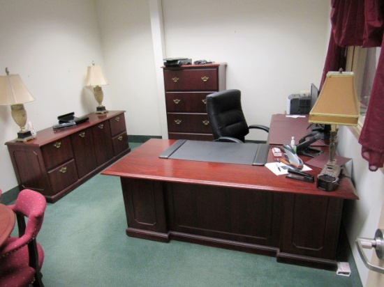 Contents of Office, Including: (1) 6' x 7' L-Shaped Desk; (5) Chairs ((1) W
