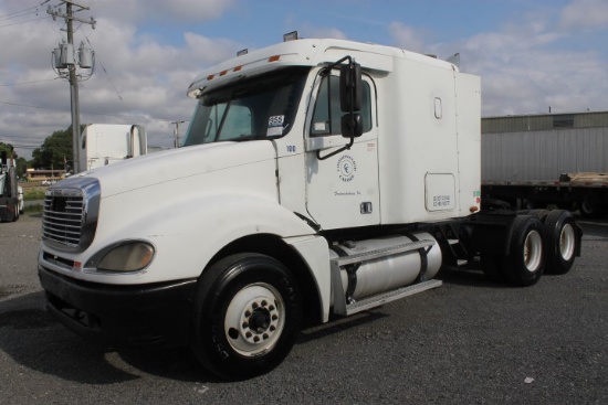 2003 Freightliner CL12064S T/A Sleeper Cab Road Tractor (Unit #100)