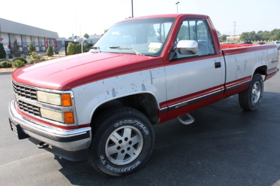 1990 Chevrolet 1500 Silverado 4x4 Pickup Truck