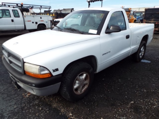 1998 Dodge Dakota Pickup Truck (Starts & Moves-Brakes Need Repair)