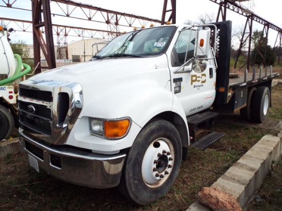 2005 Ford F650 XL Super Duty 16' S/A Stakebody Truck (Unit# 2-7034)(Missing Sides)