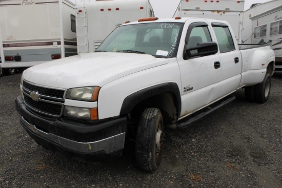 2006 Chevrolet Silverado 3500 Crew Cab Pick Up Truck(CITY OF RICHMOND UNIT #1008)