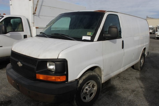 2003 Chevrolet Express Cargo Van (INOPERABLE)