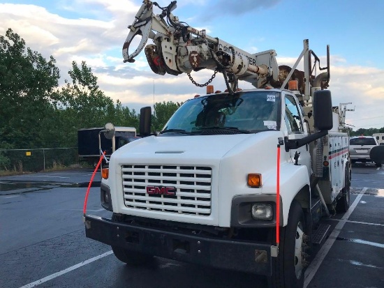 2005 GMC C8500 Digger Derrick