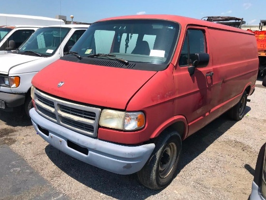 1997 Dodge Ram 1500 Cargo Van (Unit #8377)