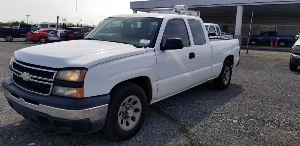 2007 Chevrolet Silverado Extended Cab Pickup Truck