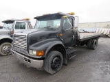 1999 International 4700 Roll-Off Truck