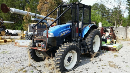 New Holland 4WD Tractor