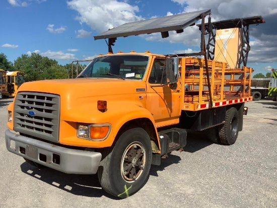 1995 Ford F800 S/A Attenutor Truck (UNIT#R01242)