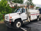 2005 GMC C8500 Digger Derrick