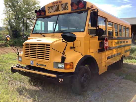 1993 International Handicap School Bus (County of Middlesex Unit #27)