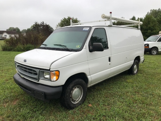 2001 Ford E150 Van