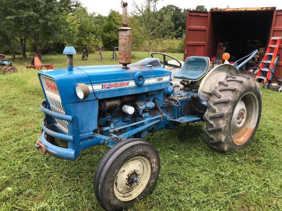 Ford 2000 2WD Tractor