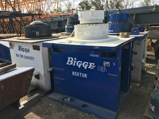 (4) 850 Ton Hydraulic Jack System In Stands