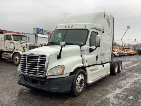 **BID ASSURE** 2011 FREIGHTLINER CASCADIA 125 SLEEPER CAB ROAD TRACTOR