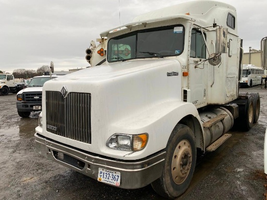 1997 International 9200 Sleeper T/A Road Tractor