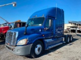 2010 Freightliner Cascadia T/A Sleeper Road Tractor