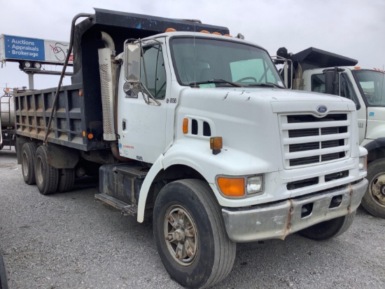 1997 FORD LT9501 D/A DUMP TRUCK (UNIT #8856)