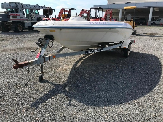 Sea Ray Jet Boat (PARTS ONLY - NO BOAT TITLE/NO TRAILER TITLE)