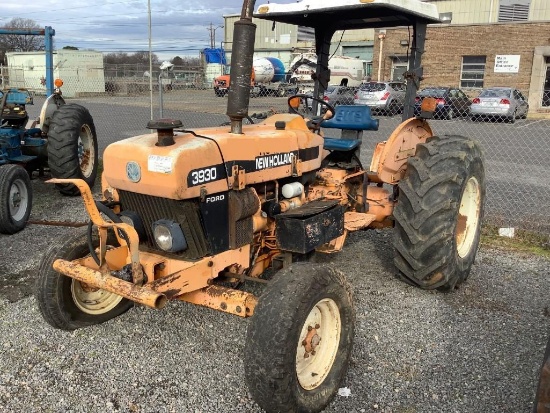 New Holland Ford 3930 Tractor (VDOT UNIT #R04292)