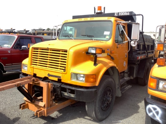 1995 INTERNATIONAL 4700 DUMP TRUCK (VDOT UNIT #R00866)