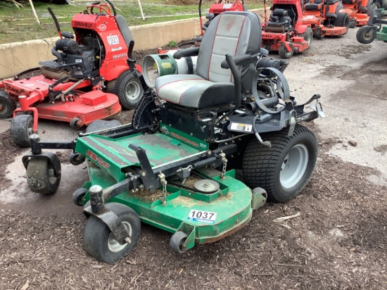 BOB CAT ZERO TURN LAWN MOWER