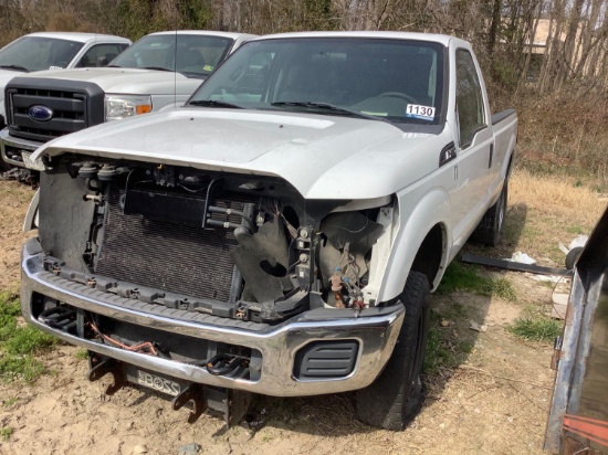 2011 FORD F-250 4X4 (INOPERABLE)