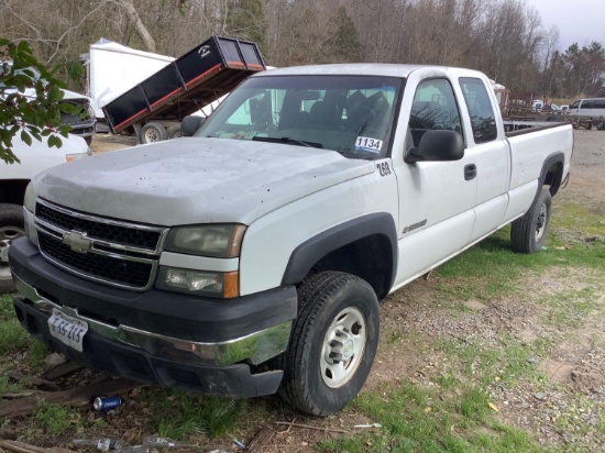 2006 CHEVROLET 2500 EXT. CAB PICKUP TRUCK (INOPERABLE)