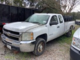 2007 CHEVROLET 2500 EXT. CAB 4 x 4 PICKUP TRUCK w/SPREADER