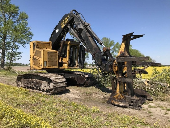 Tigercat 822 Tracked Feller Buncher