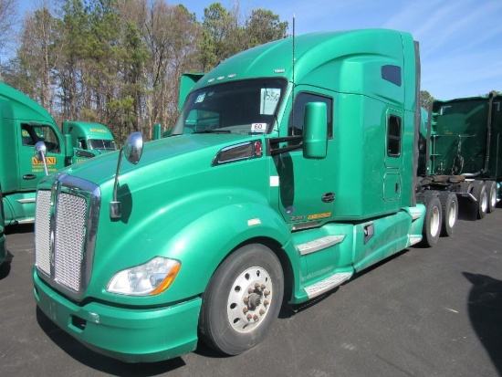 2015 KENWORTH T680 T/A SLEEPER ROAD TRACTOR (UNIT #1550)