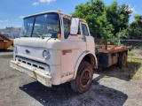 1986 Ford F700 16' Stake Body Flat Bed Truck (INOPERABLE) (PARTS ONLY - NO TITLE)