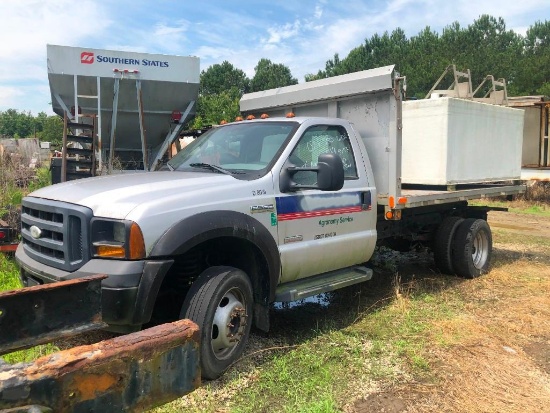 2007 FORD F550 S/A FLATBED DUMP TRUCK (UNIT #8019) (INOPERABLE) (90-DAY TITLE DELAY)