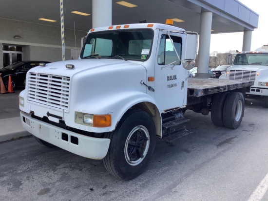 1993 INTERNATIONAL 4700 FLAT BEDTRUCK