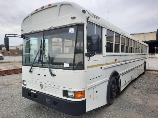 2009 INTERNATIONAL 44-PASSENGER BUS