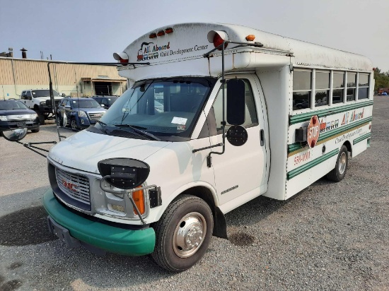 2000 GMC 3500 Short Bus