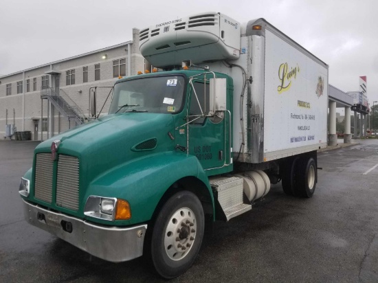 2004 Kenworth 16' Refrigerator Box Truck